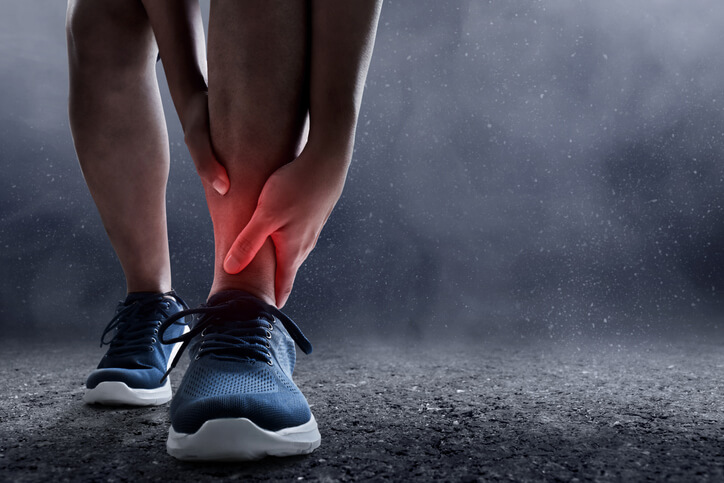 ランニングに伴う足首の痛みを予防 フォームやストレッチを紹介 Tential テンシャル 公式オンラインストア